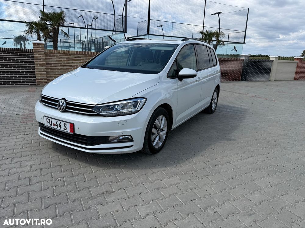 Volkswagen Touran 2.0 TDI DSG Comfortline - 3