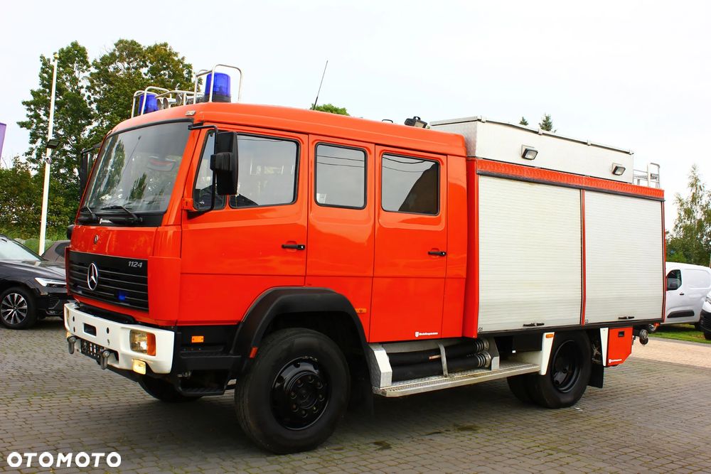 Mercedes-Benz 1124AF Samochód Specjalny -Pożarniczy  napęd 4x4 Mały Przebieg 32 tyś km Zbiornik Wody 2900L  Stan Perfekt - 1