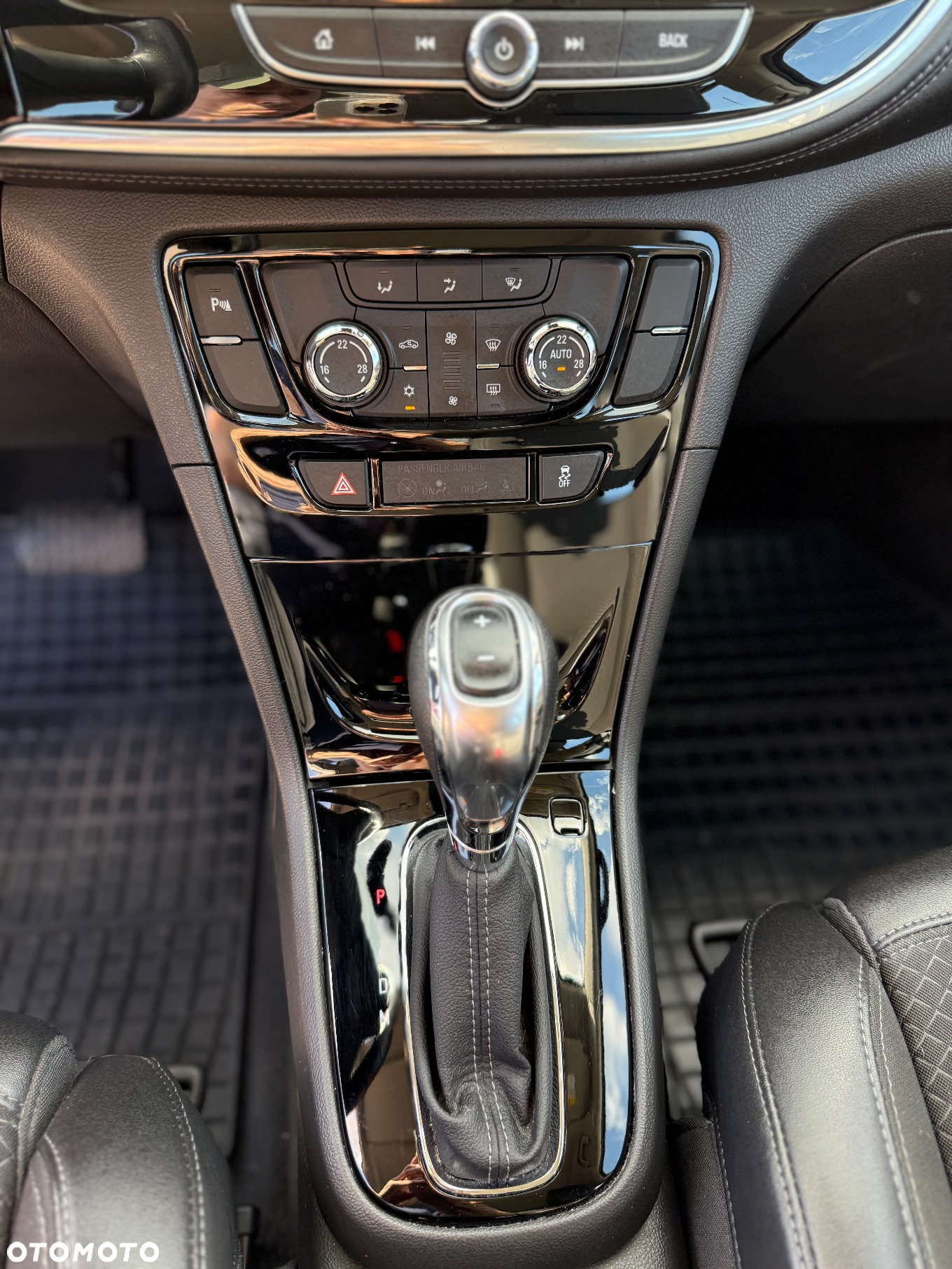 Opel Mokka X 1.4 T Elite - 16