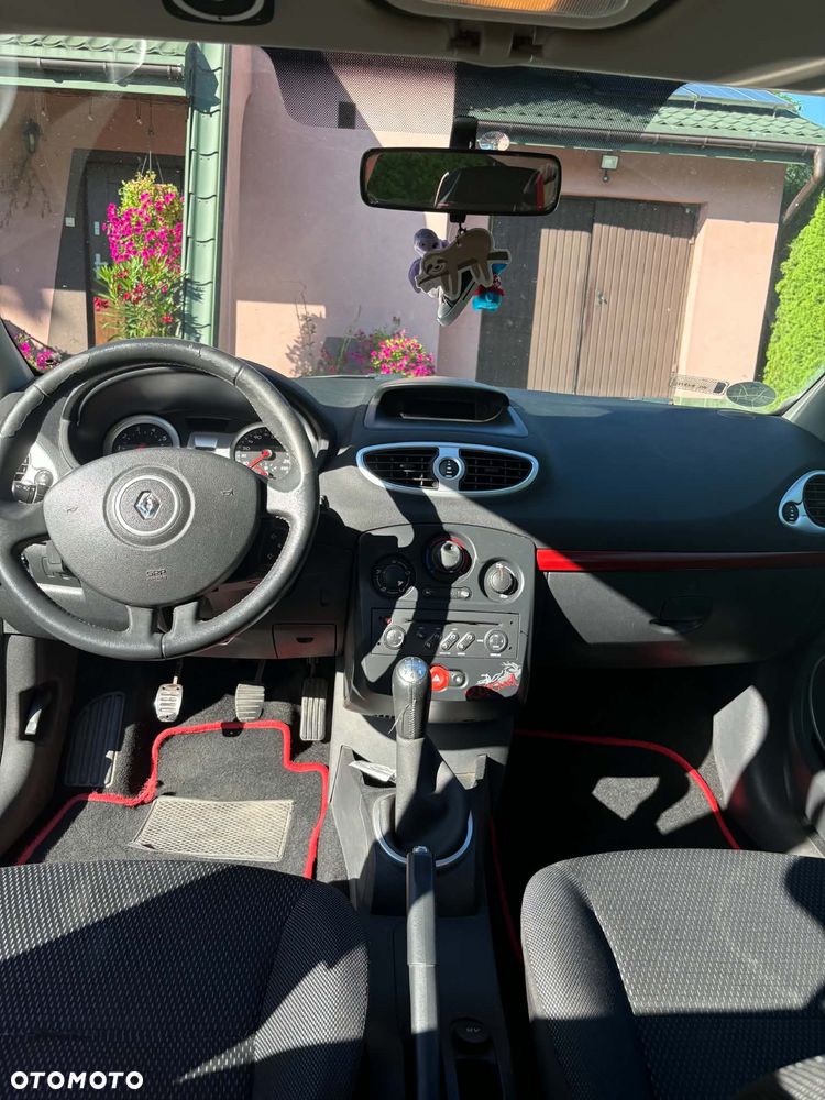 Renault Clio 1.2 16V Rip Curl - 3