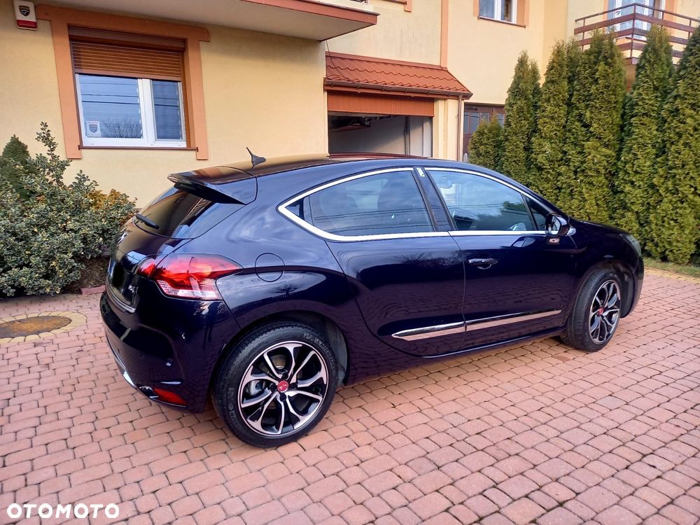 DS Automobiles DS 4 - 7