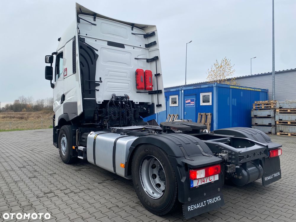 Renault T480 High Sleeper Cab - 3