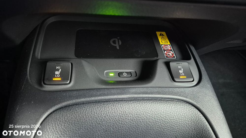 Toyota Corolla 1.8 Hybrid Comfort - 12