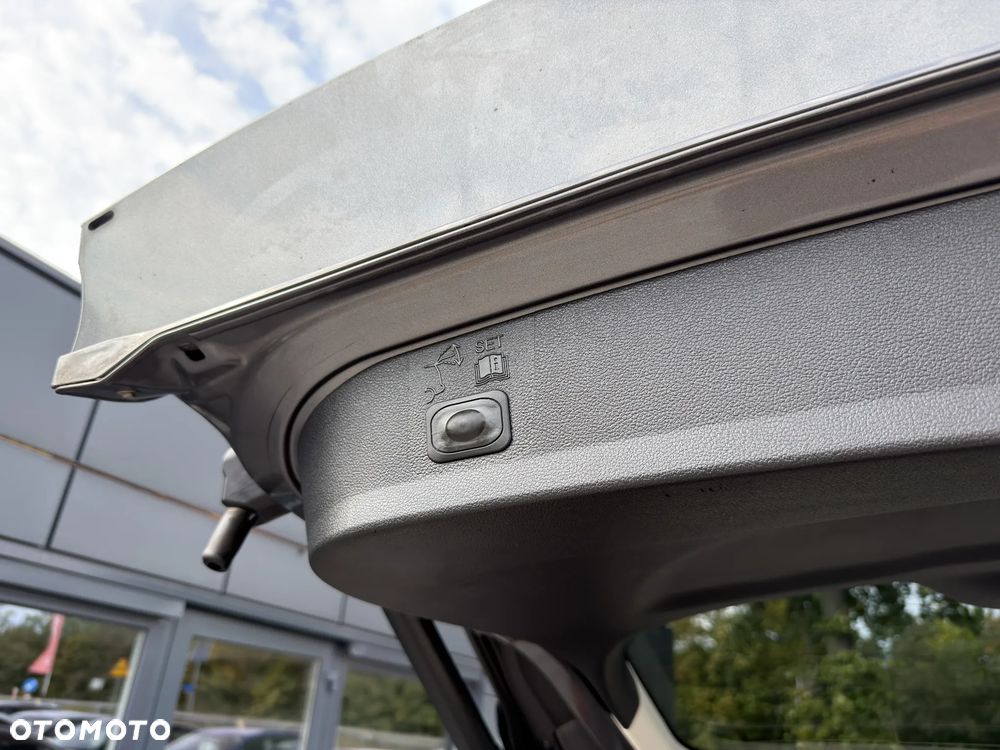 Ford Kuga 2.0 TDCi Titanium S - 37