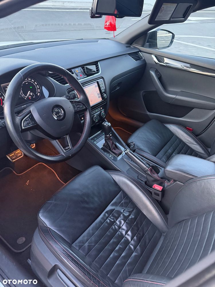 Skoda Octavia 2.0 TDI RS DSG - 8