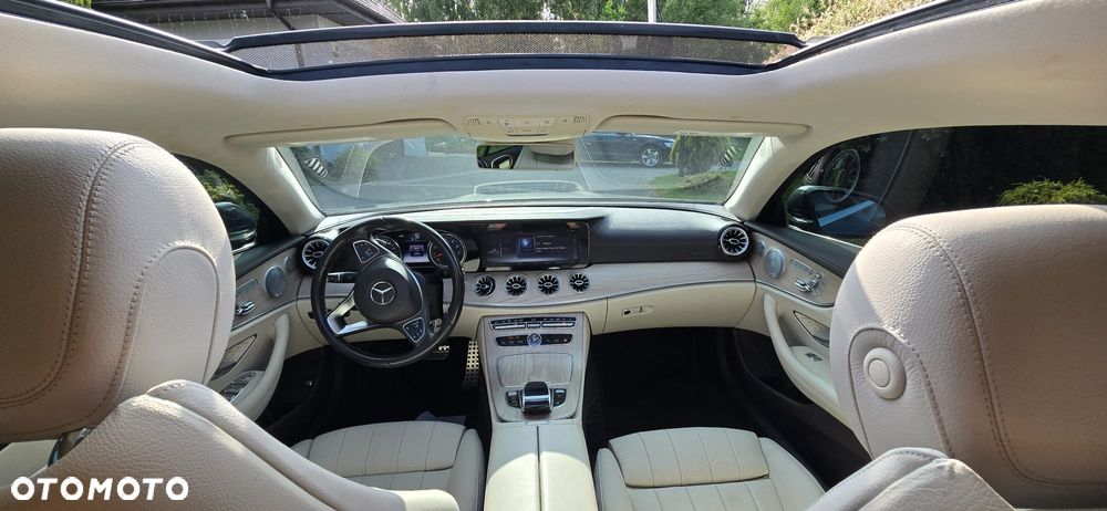 Mercedes-Benz Klasa E 400 - 16