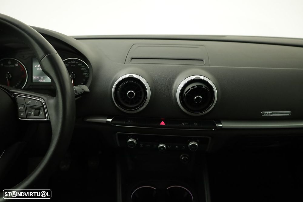 Audi A3 Limousine 30 TFSI - 9