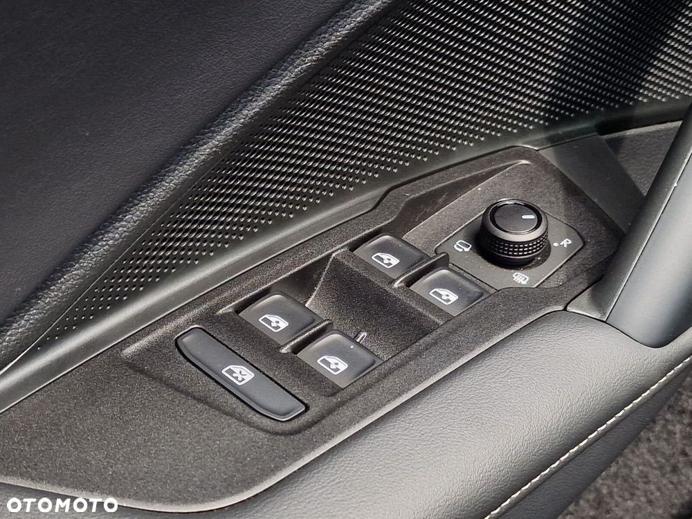 Volkswagen Tiguan 2.0 TDI Life DSG - 23