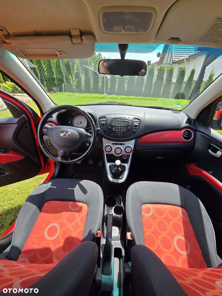 Hyundai i10 - 12