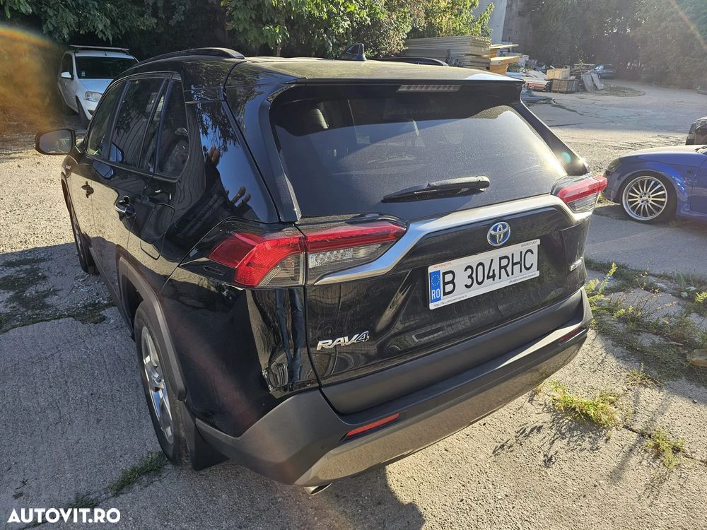 Toyota RAV4 2.5 VVT-iE 4x4 Luxury Plus - 2