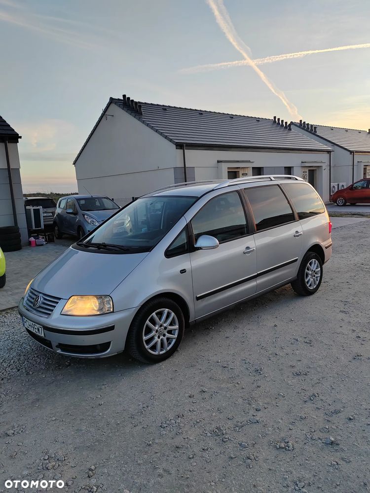 Volkswagen Sharan 1.9 TDI Automatik Freestyle - 1