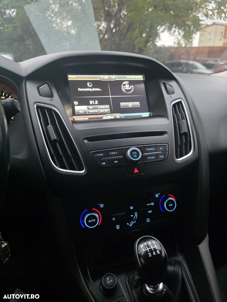 Ford Focus - 10
