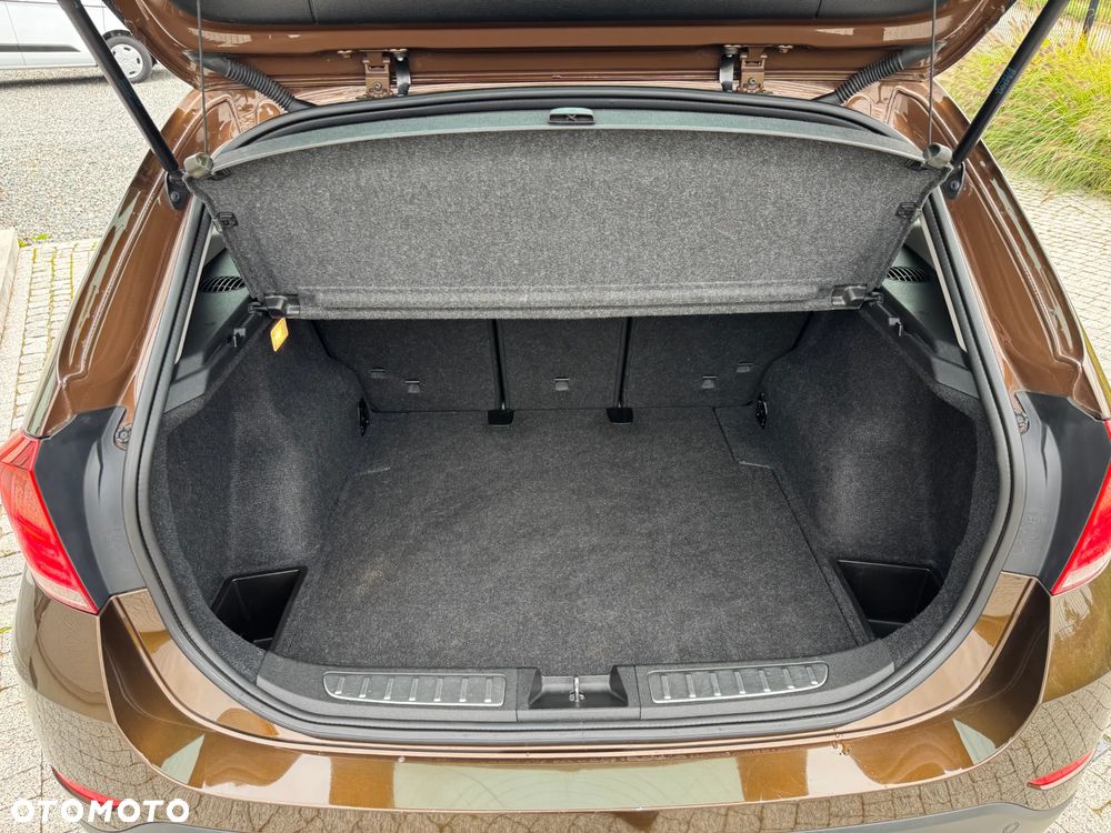 BMW X1 sDrive18d xLine - 39