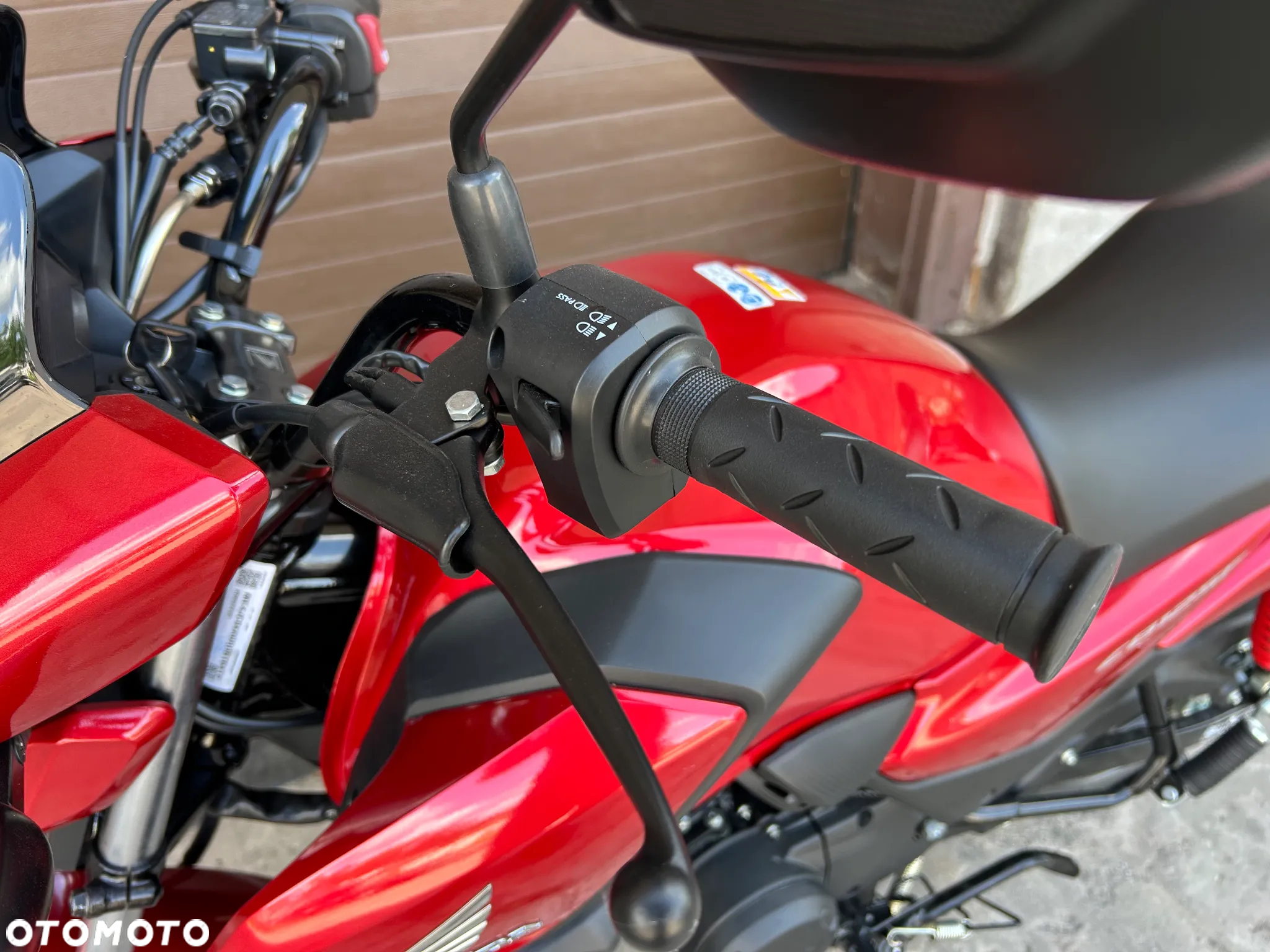 Honda CB - 4