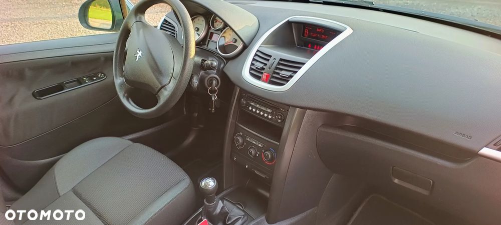 Peugeot 207 1.4 U Move - 19