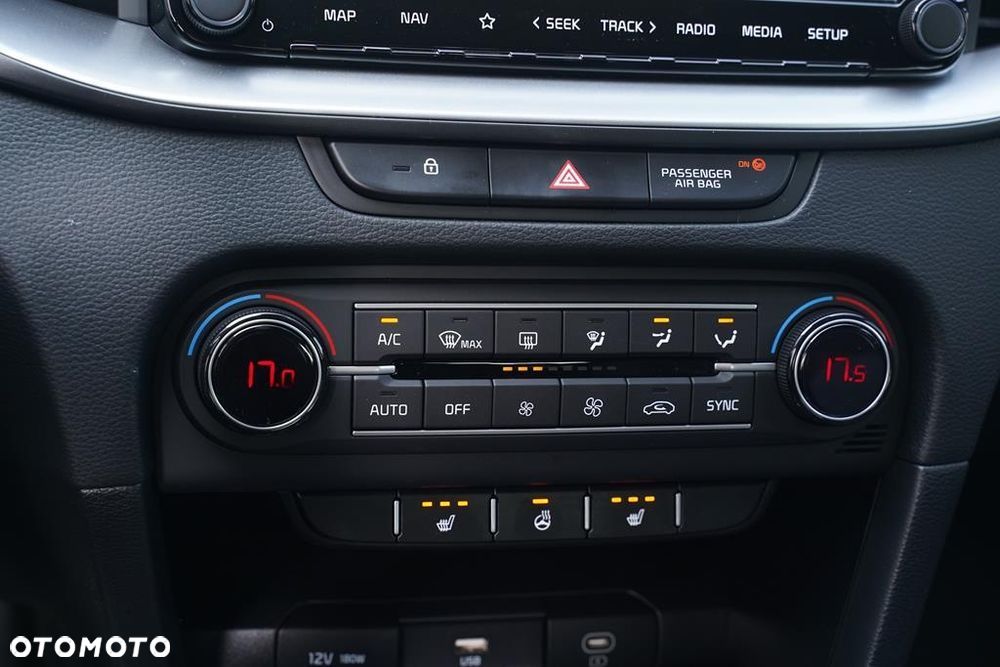 Kia XCeed 1.6 T-GDI M DCT - 19