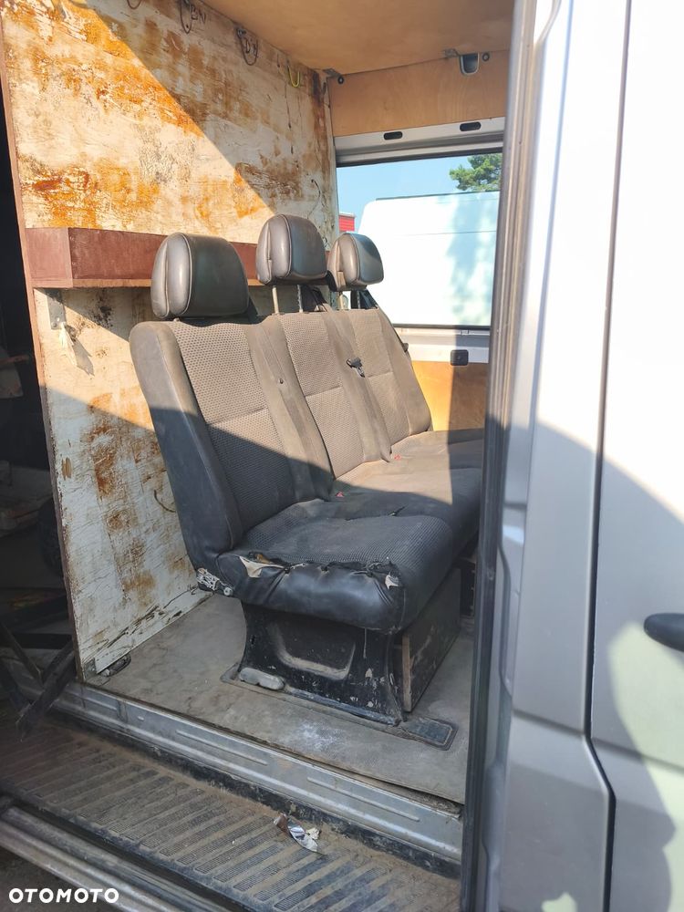 Mercedes-Benz Sprinter - 16