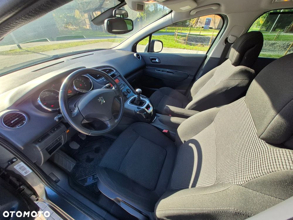 Peugeot 5008 1.6 THP Premium - 21