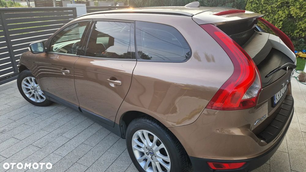 Volvo XC 60 - 4
