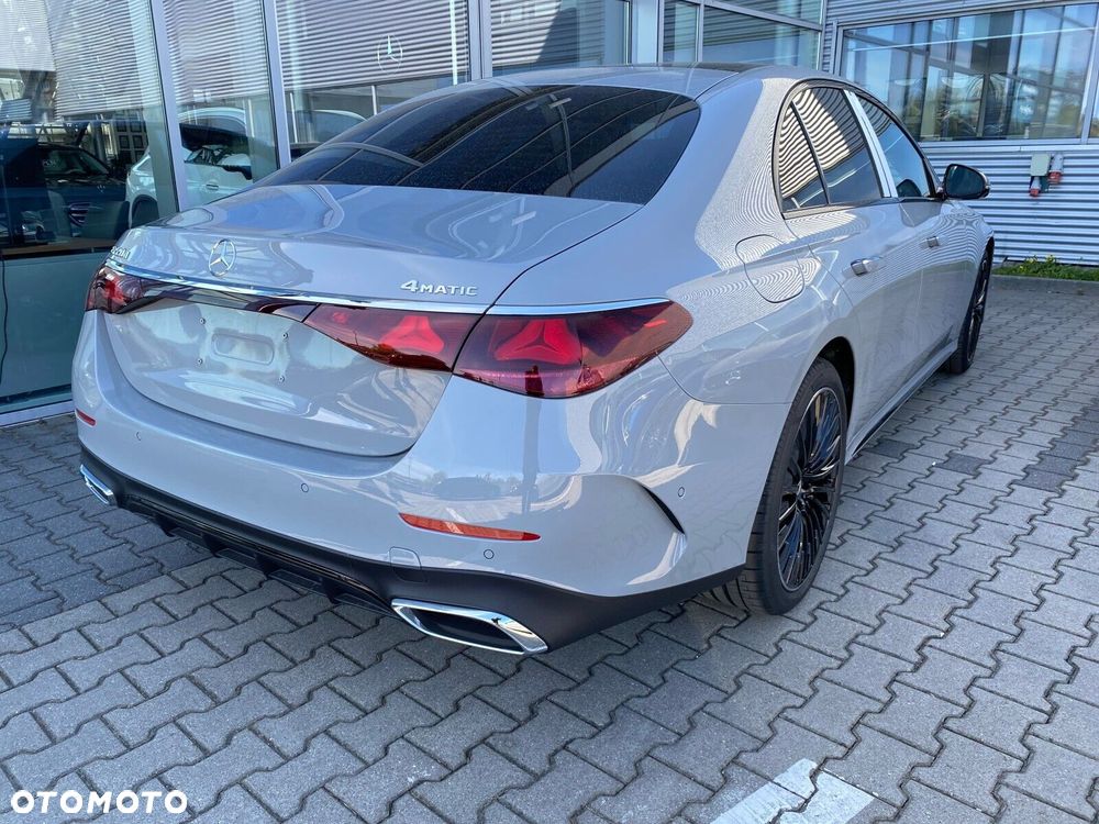 Mercedes-Benz Klasa E - 4