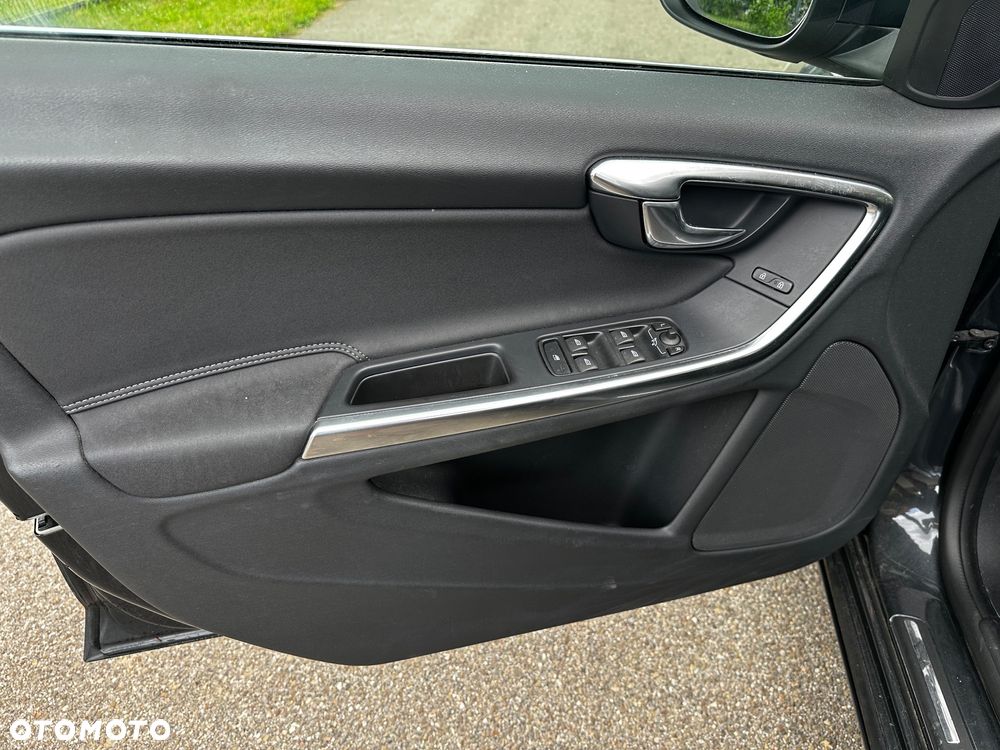 Volvo V60 - 16