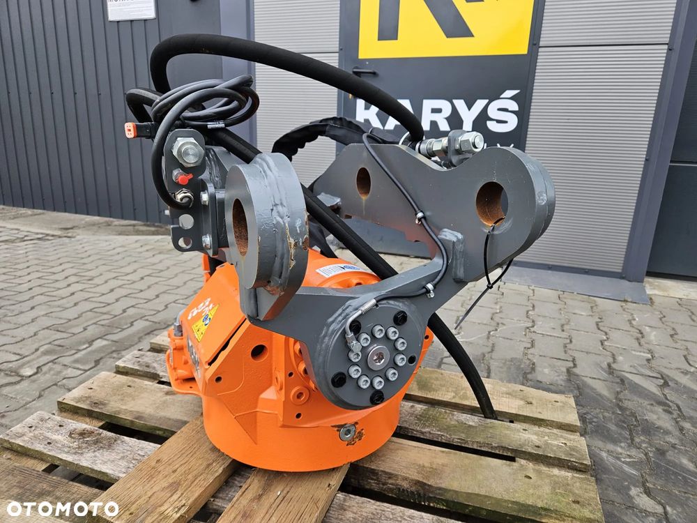Inny NOWA Głowica OBROTOWA KINSHOFER - NOX, Rototilt, Engcon, Caterpillar, CAT - 12
