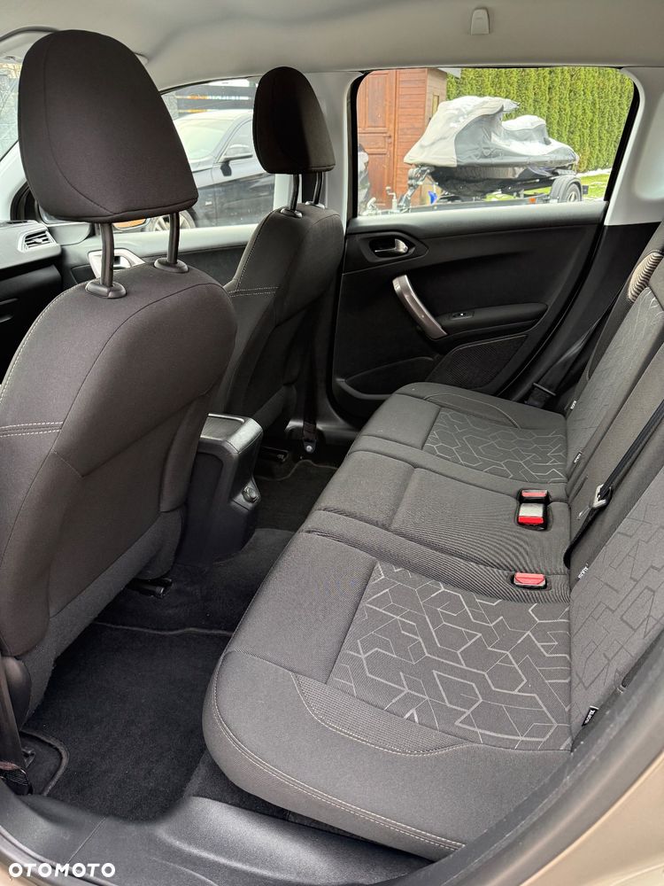 Peugeot 2008 PureTech 82 Active - 28