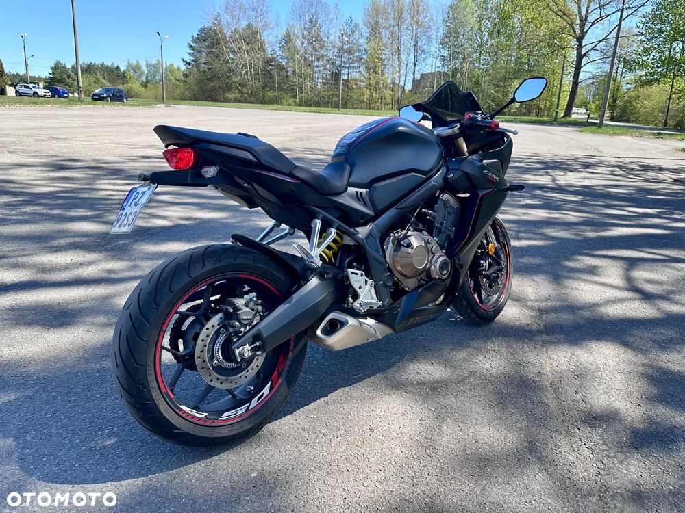 Honda CBR - 3