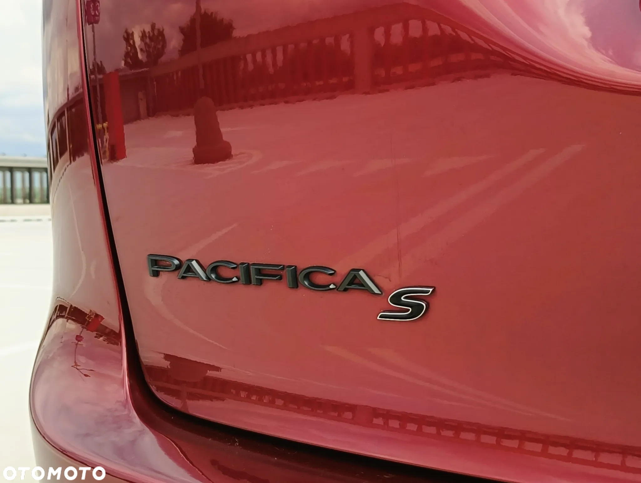 Chrysler Pacifica - 15