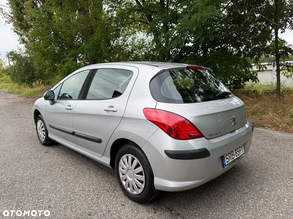 Peugeot 308 2008 photo 3