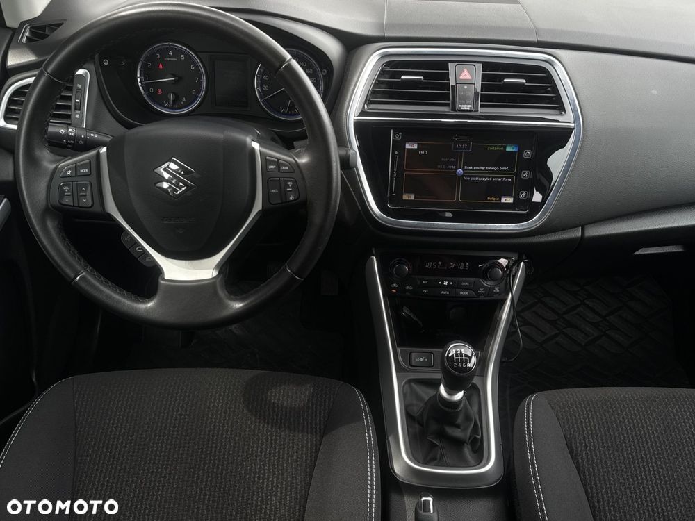 Suzuki SX4 S-Cross 1.4 T Premium - 14
