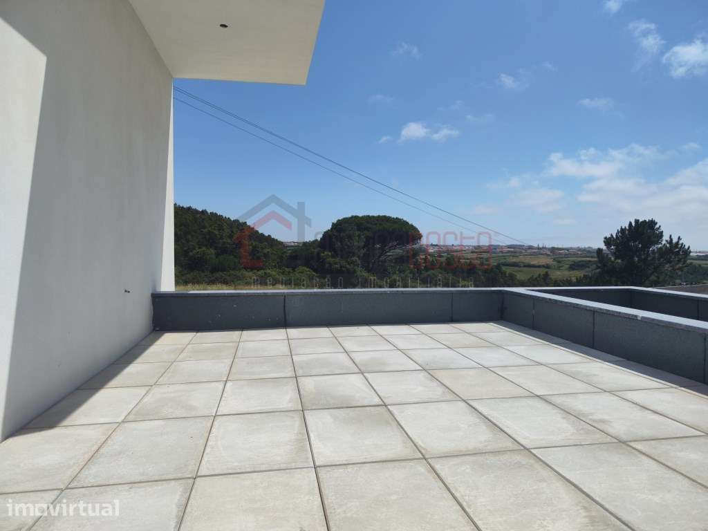 Moradia Independente T4 com Piscina - Grande imagem: 5/25