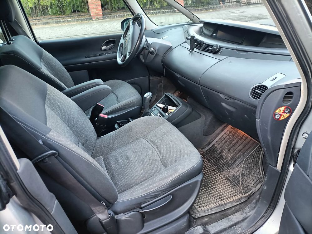 Renault Espace 2.0T Impulsion - 7
