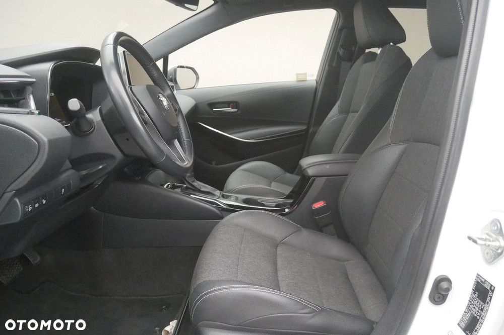 Toyota Corolla 1.8 Hybrid Comfort - 12