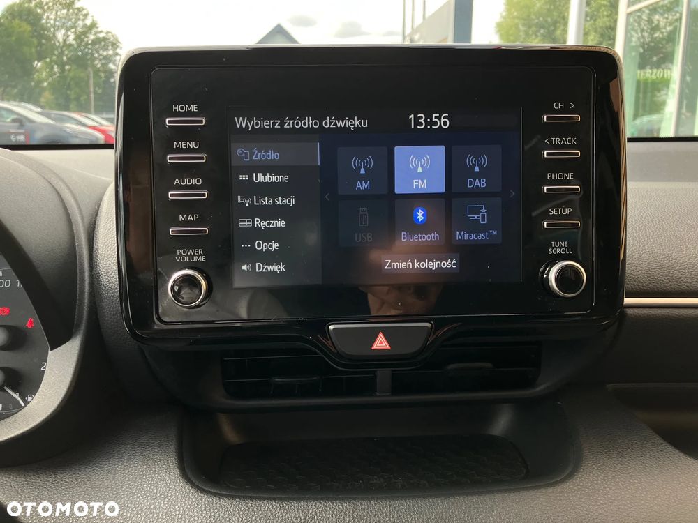 Toyota Yaris Hybrid 1.5 Comfort - 23