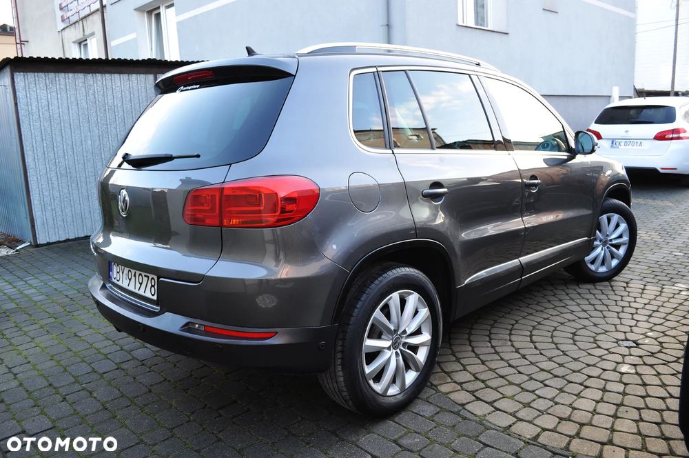 Volkswagen Tiguan 1.4 TSI BlueMotion Technology Lounge Sport & Style - 9