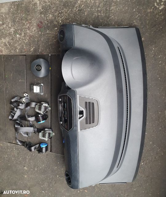 Dezmembrez Volkswagen Up 1 [2011 - 2020] Hatchback 5-usi 1.0 ASG (75 hp) - 10