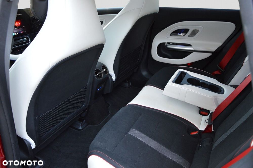 Mercedes-Benz CLA 250+ 85kWh - 19
