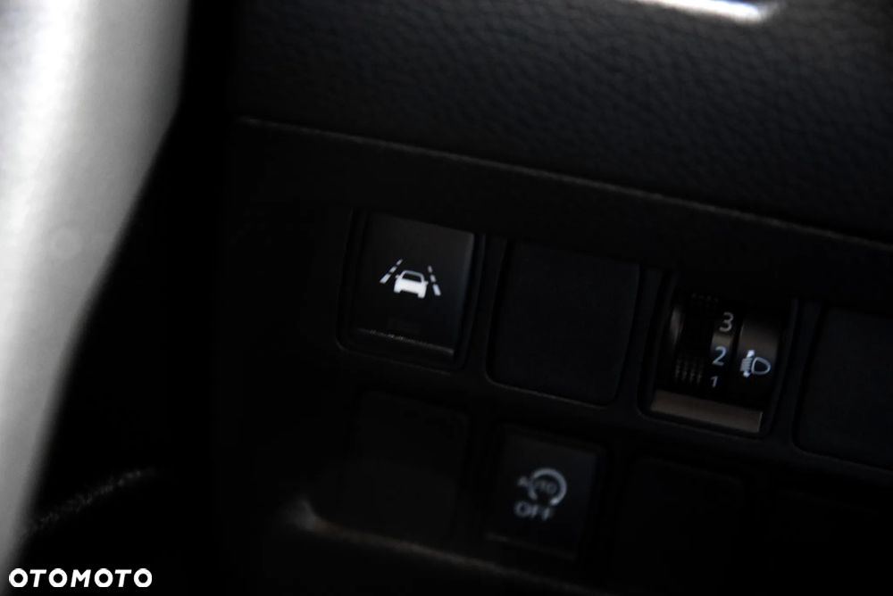 Nissan Qashqai 1.3 DIG-T N-Connecta - 27