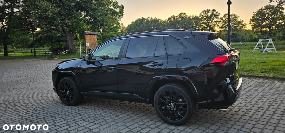 Toyota RAV4 2.5 Hybrid Black Edition by JBL 4x4 - 7
