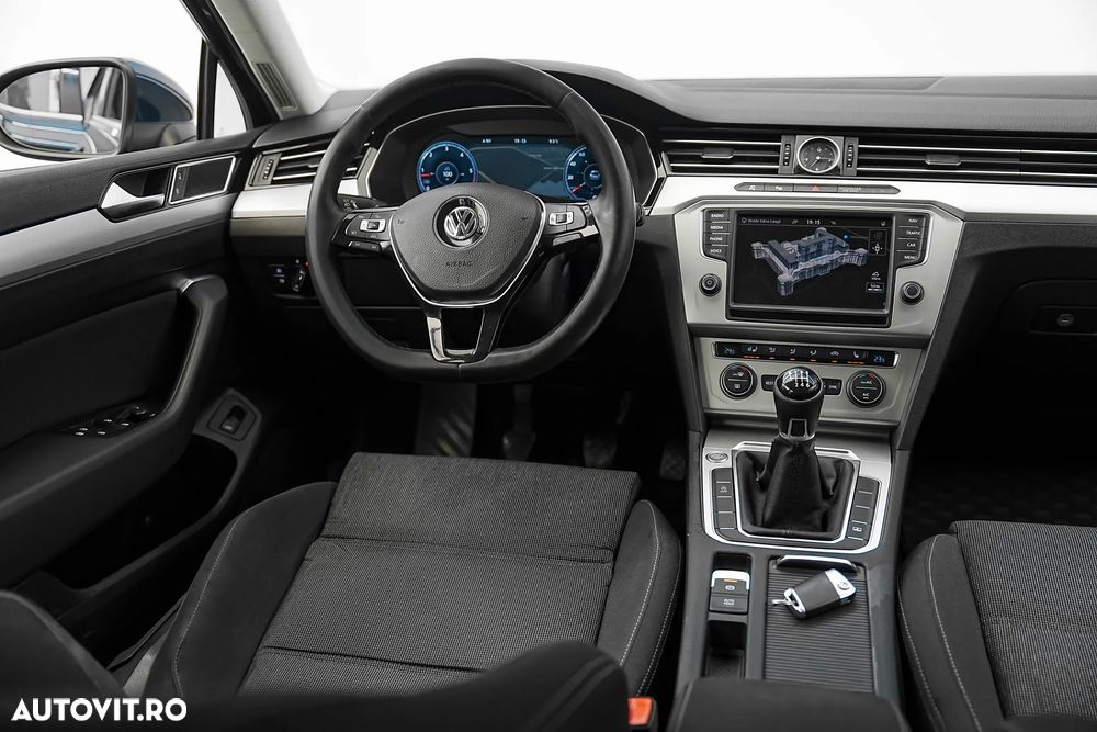 Volkswagen Passat 2.0 TDI (BlueMotion Technology) Comfortline - 6