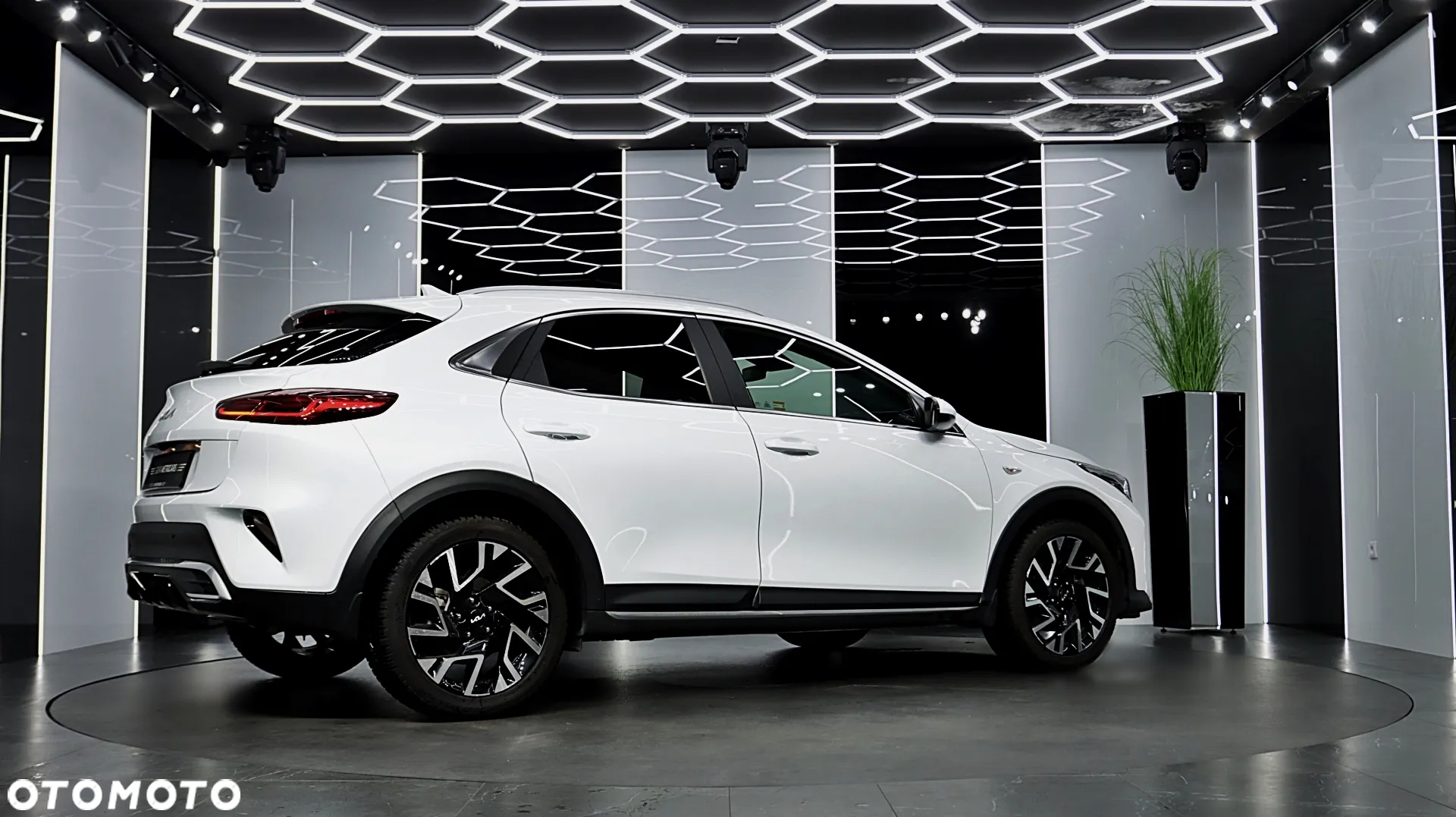 Kia XCeed 1.5 T-GDI M - 10