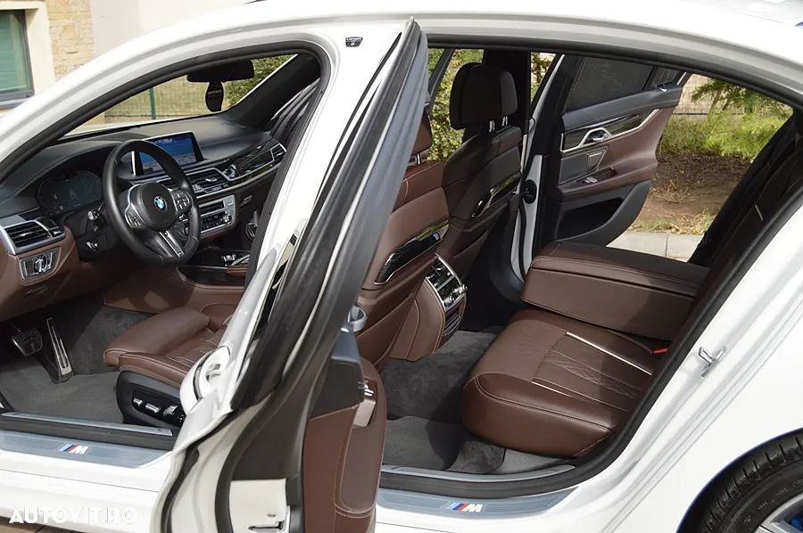 BMW Seria 7 730d xDrive MHEV - 6