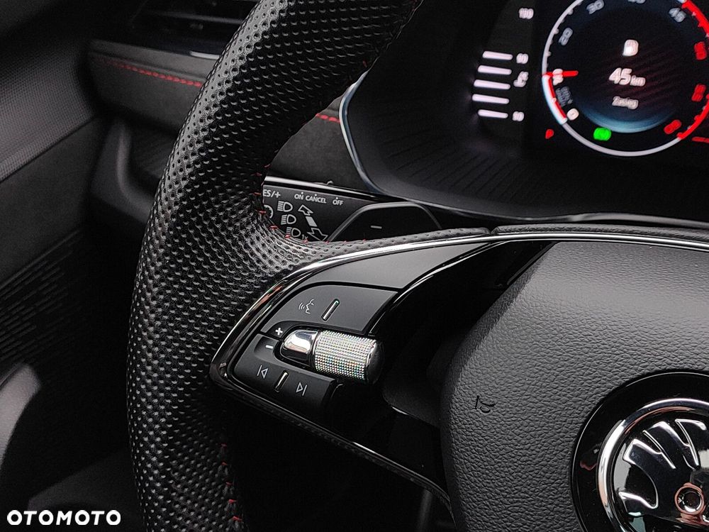 Skoda Octavia 2.0 TDI RS DSG - 20