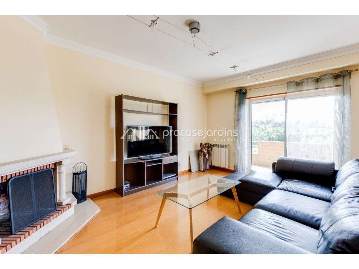 Apartamento T3 – Entre Cruz de Areia e Leiria - Grande imagem: 2/24
