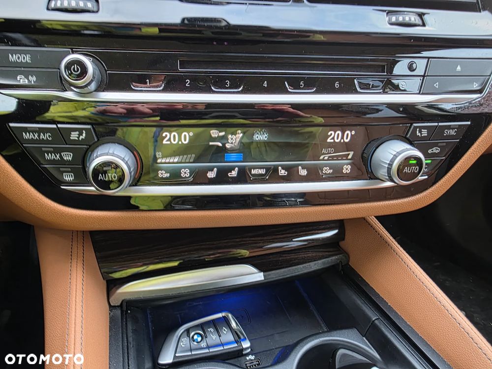 BMW Seria 5 520d xDrive Business Edition sport - 26