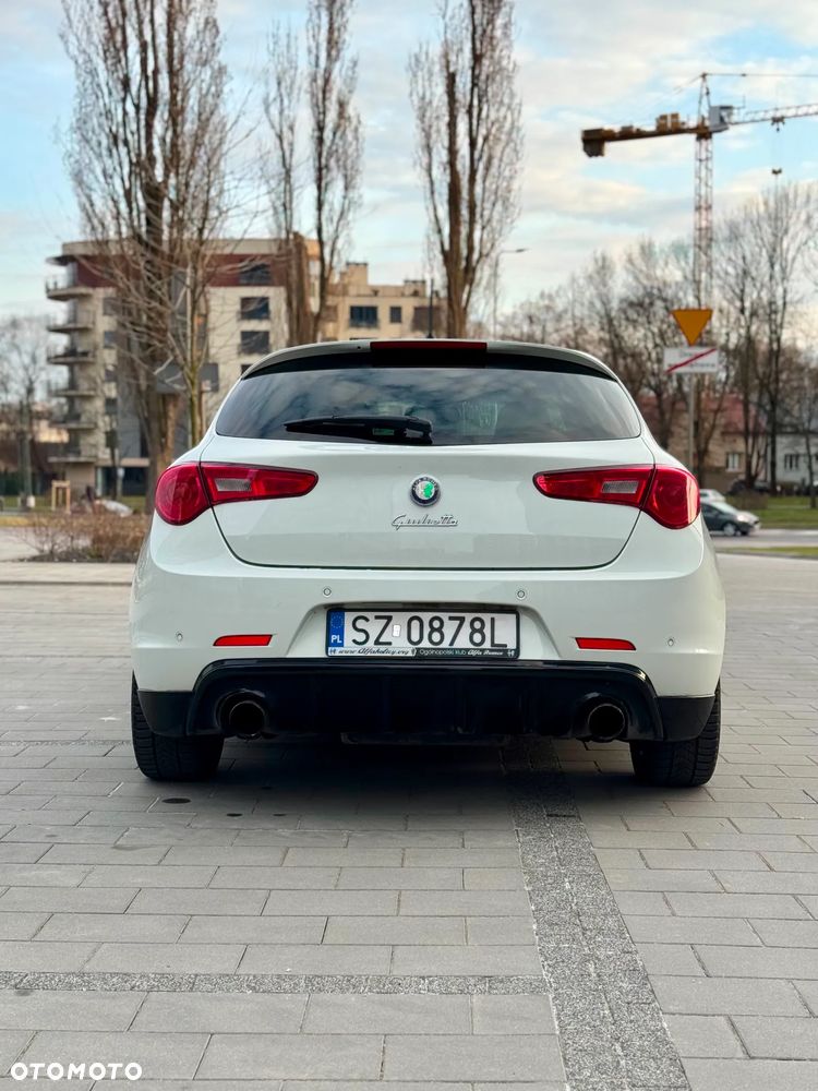 Alfa Romeo Giulietta 1750 TBi Quadrifoglio Verde - 6