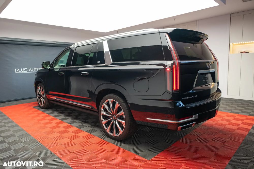 Cadillac Escalade - 17