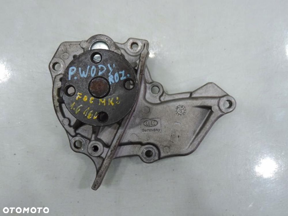 POMPA WODY FORD FOCUS MK2 1.6 16V - 8