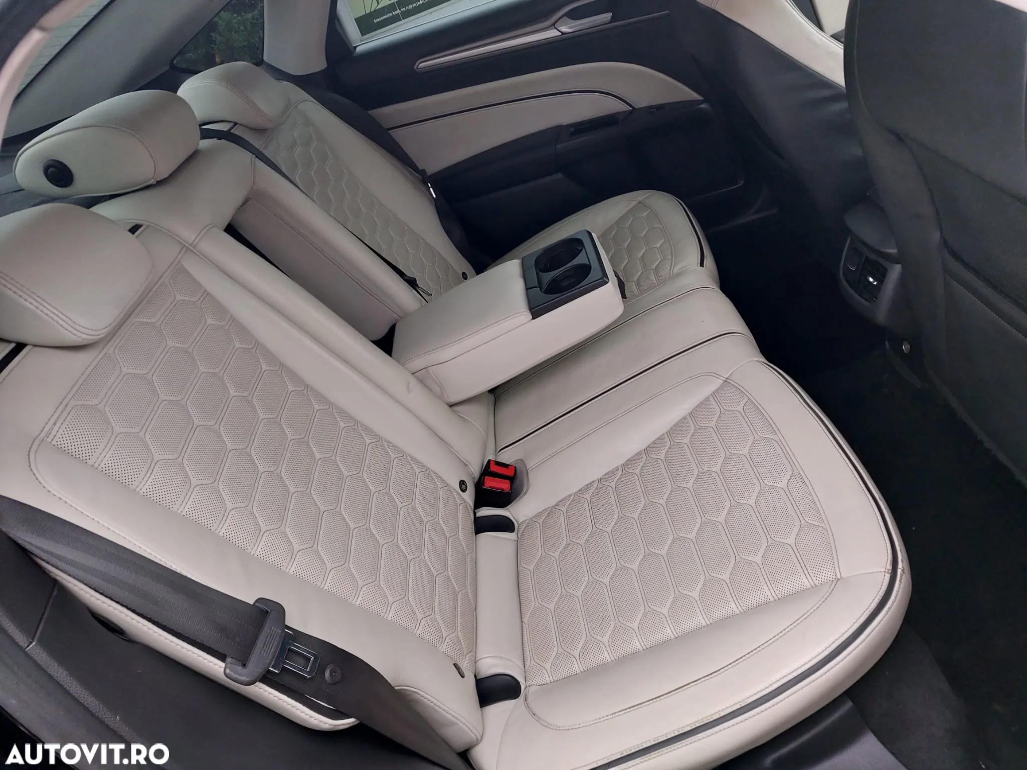 Ford Mondeo 2.0 TDCi Powershift Titanium - 21